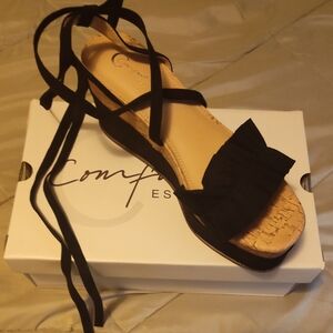 Comfortiva Black Wedge Sandals with Bow Accent